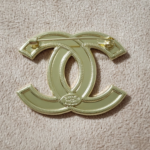 Chanel Brooch Pin - Picture 11 of 13